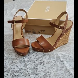 Micheal Kors wedges